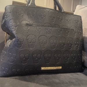 Betsey Johnson Black Skull Handbag Bow Crossbody